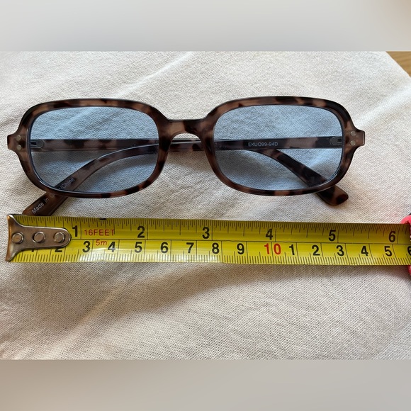 URBAN OUTFITTERS   Plastic Square Sunglasses 2 for $20 - Picture 3 of 5